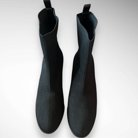 L'AMOUR DES PIEDS Picarus Black Stretch Knit Bootie With Heel Size 7 | EUC - Picture 3 of 8